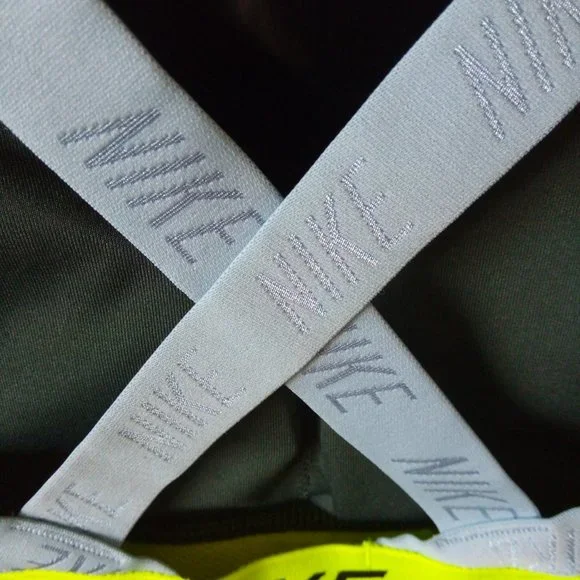 Nike Logo sports bra - Picture 5 of 5